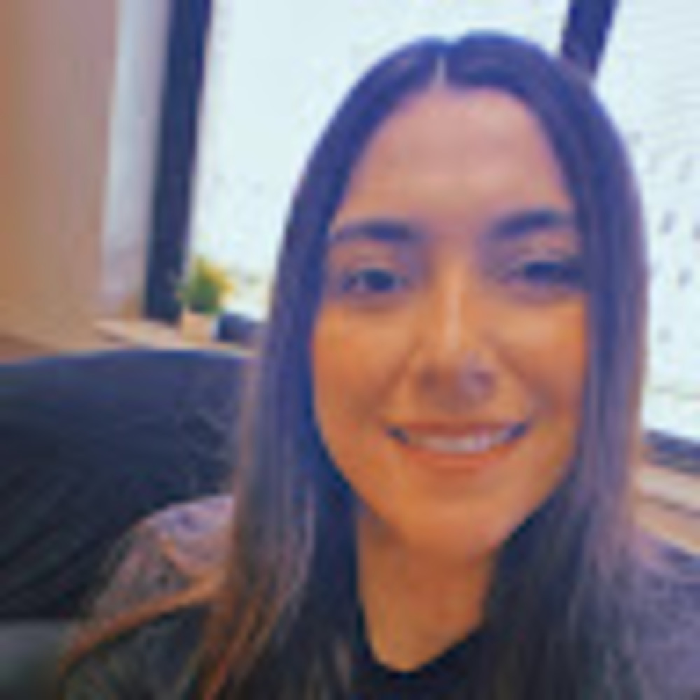 Meet your Posher, Monica